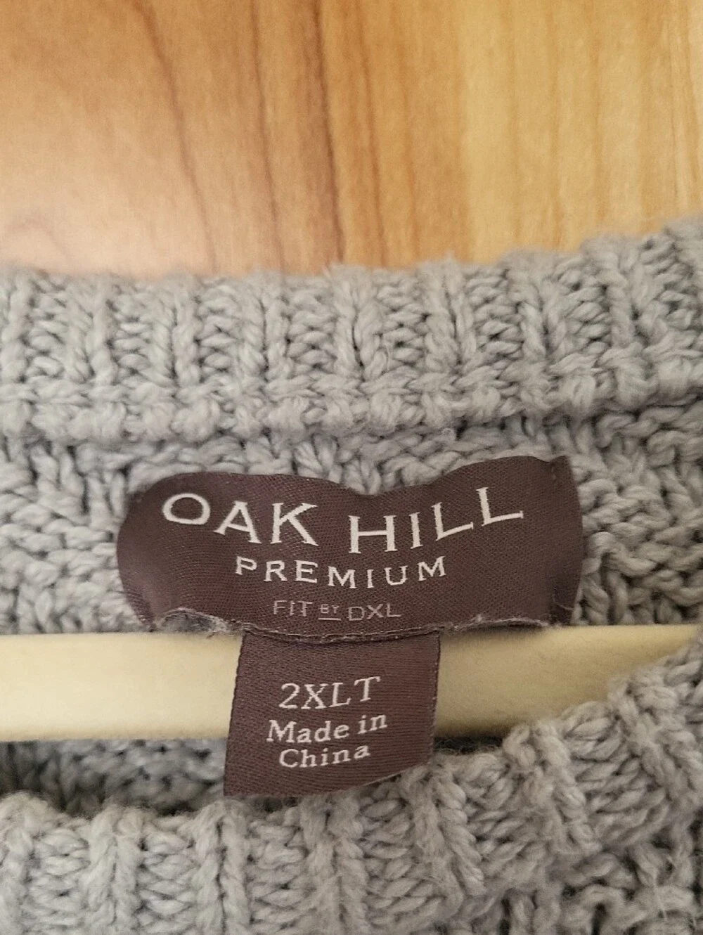 DXL Oak Hill Premium Chunky Cable Knit Sweater in Light Gray and Cream
